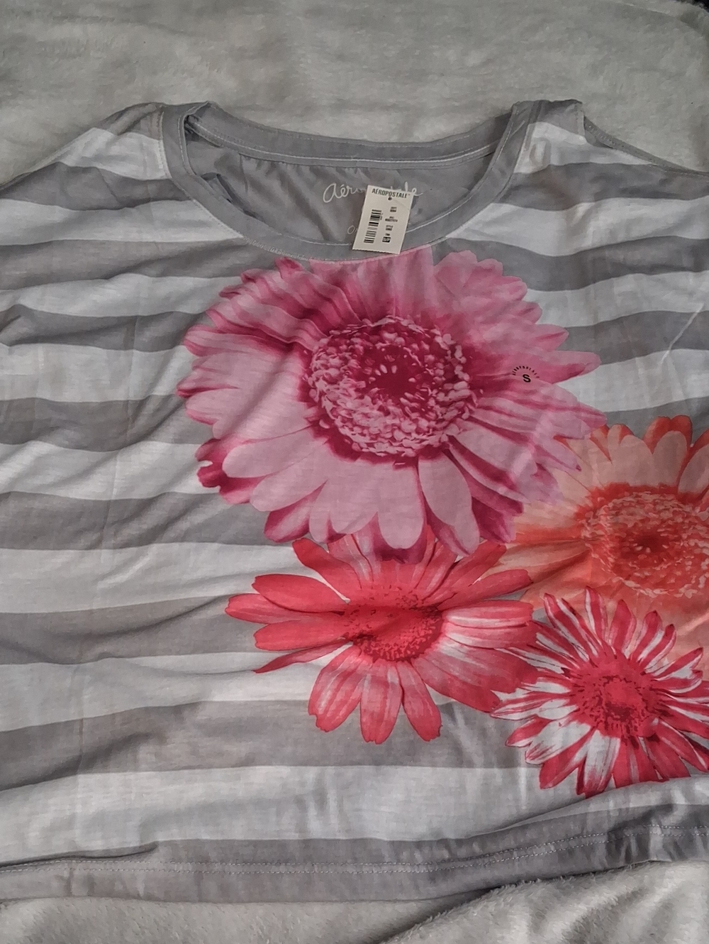 Aeropostale Gray Striped Floral Crew Neck Top - Pink Floral